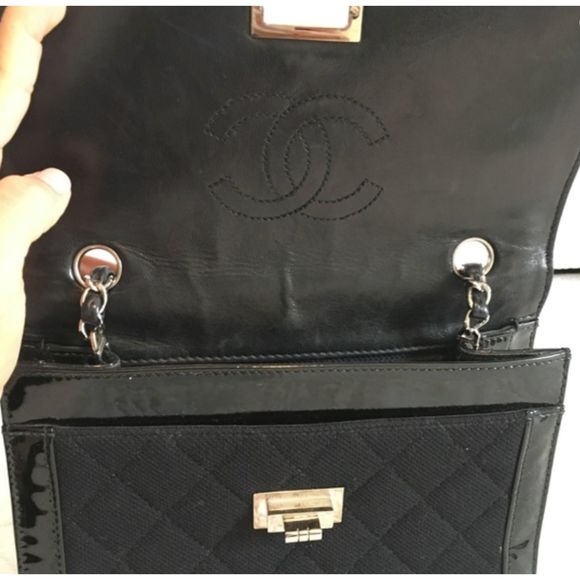Chanel Vintage Mademoiselle Flap Bag Quilted Canvas Black Patent Small Reissue - Picture 5 of 14